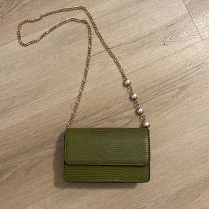 Peri Imitation Pearl Crossbody Bag
